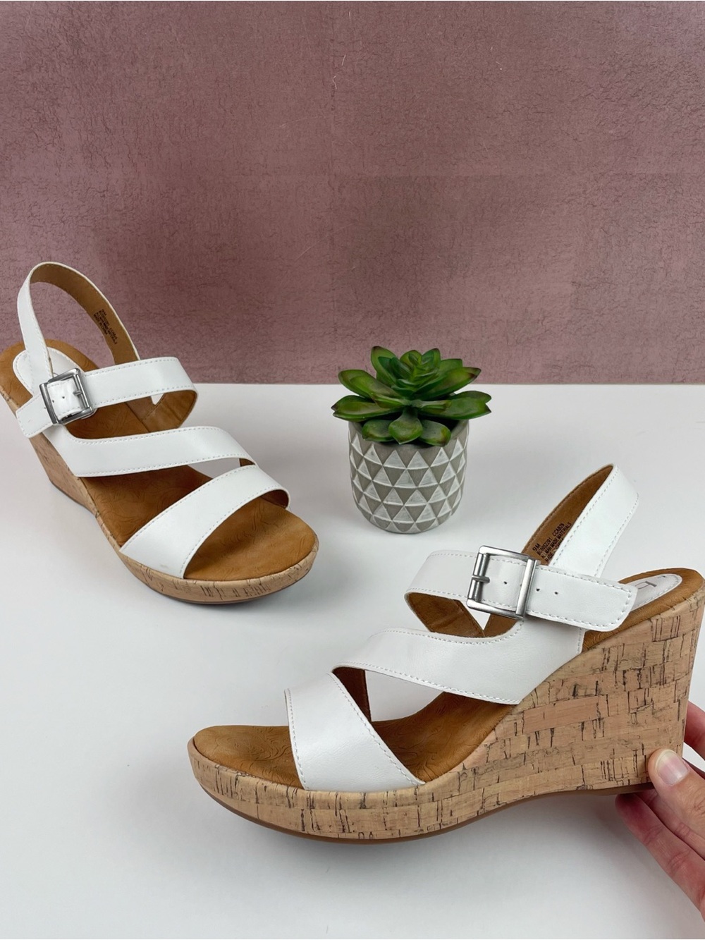 Boc White Tan Strappy Open Toe Buckle Wedge Sandals Shoes Women Size 9M